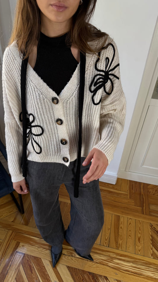 White Flowers Cardigan